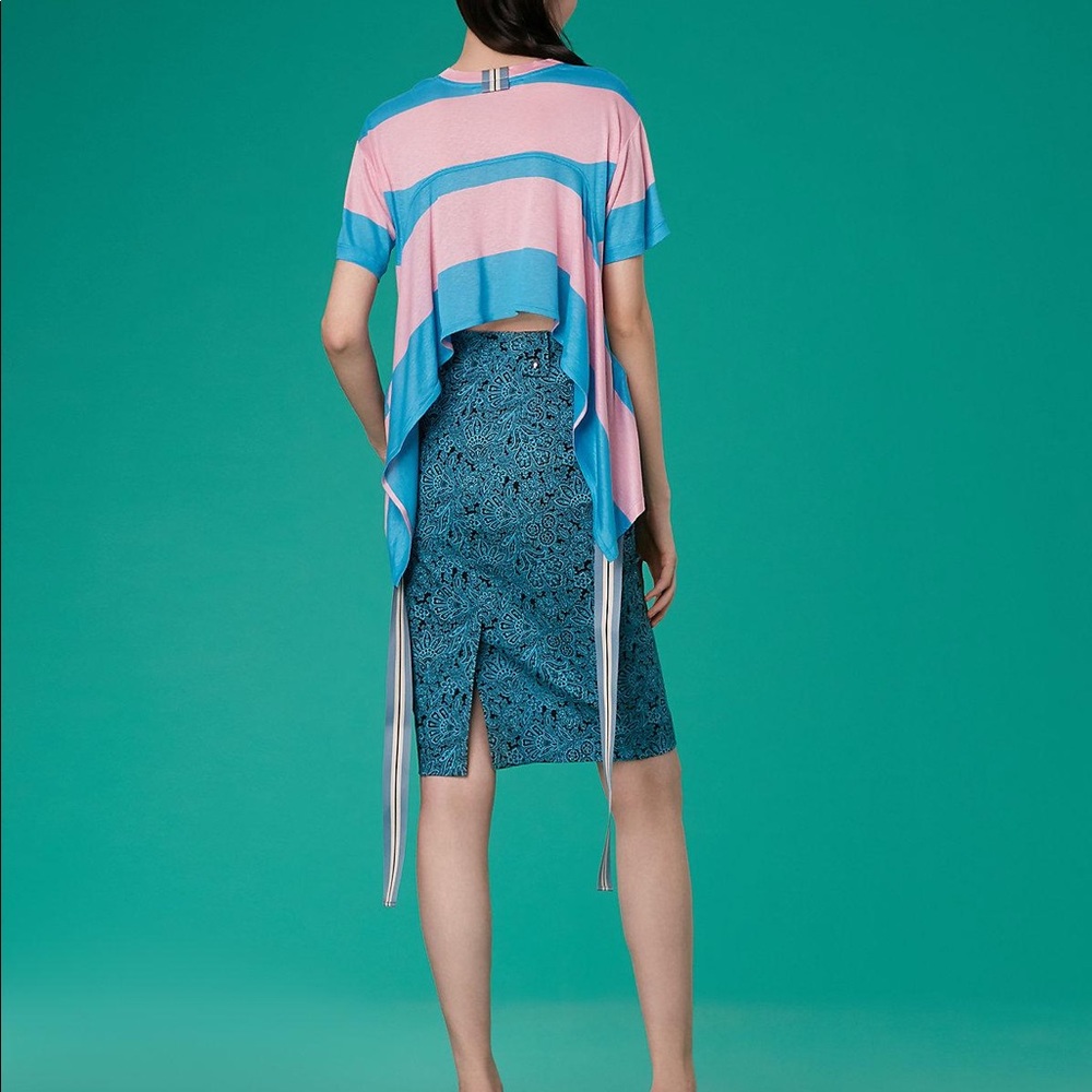 Diane Von Furstenberg Back Ruffle Tee - Picture 4 of 4